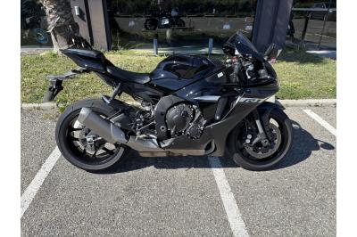 YAMAHA YZF 1000 R1